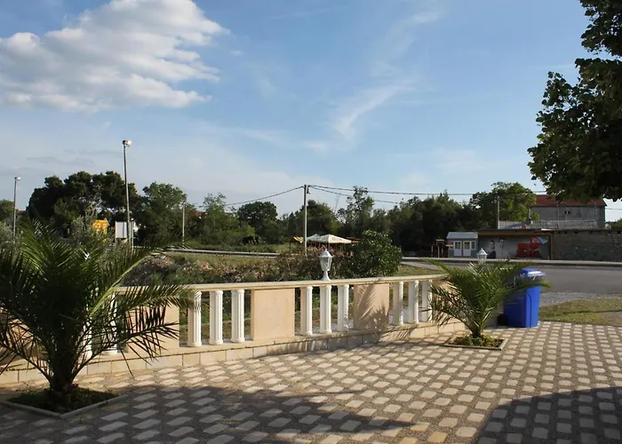 With A Parking Space Starigrad, Paklenica - 6595 *