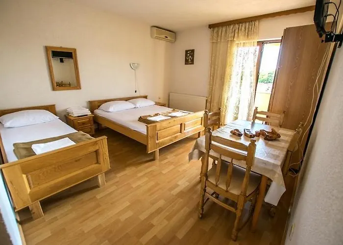 With A Parking Space Starigrad, Paklenica - 6595 Apartman *