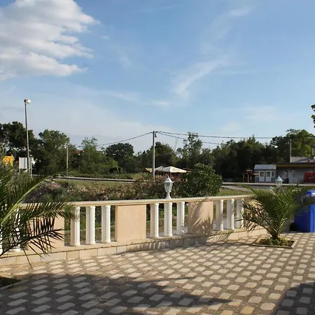 With A Parking Space Starigrad, Paklenica - 6595 *