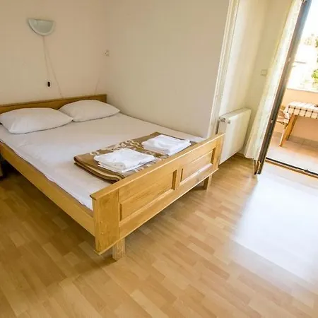 With A Parking Space Starigrad, Paklenica - 6595