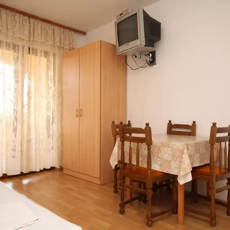 With A Parking Space Starigrad, Paklenica - 6595 Appartement Starigrad Paklenica