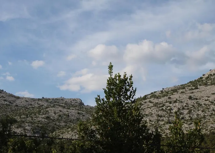 With A Parking Space Starigrad, Paklenica - 6595 *